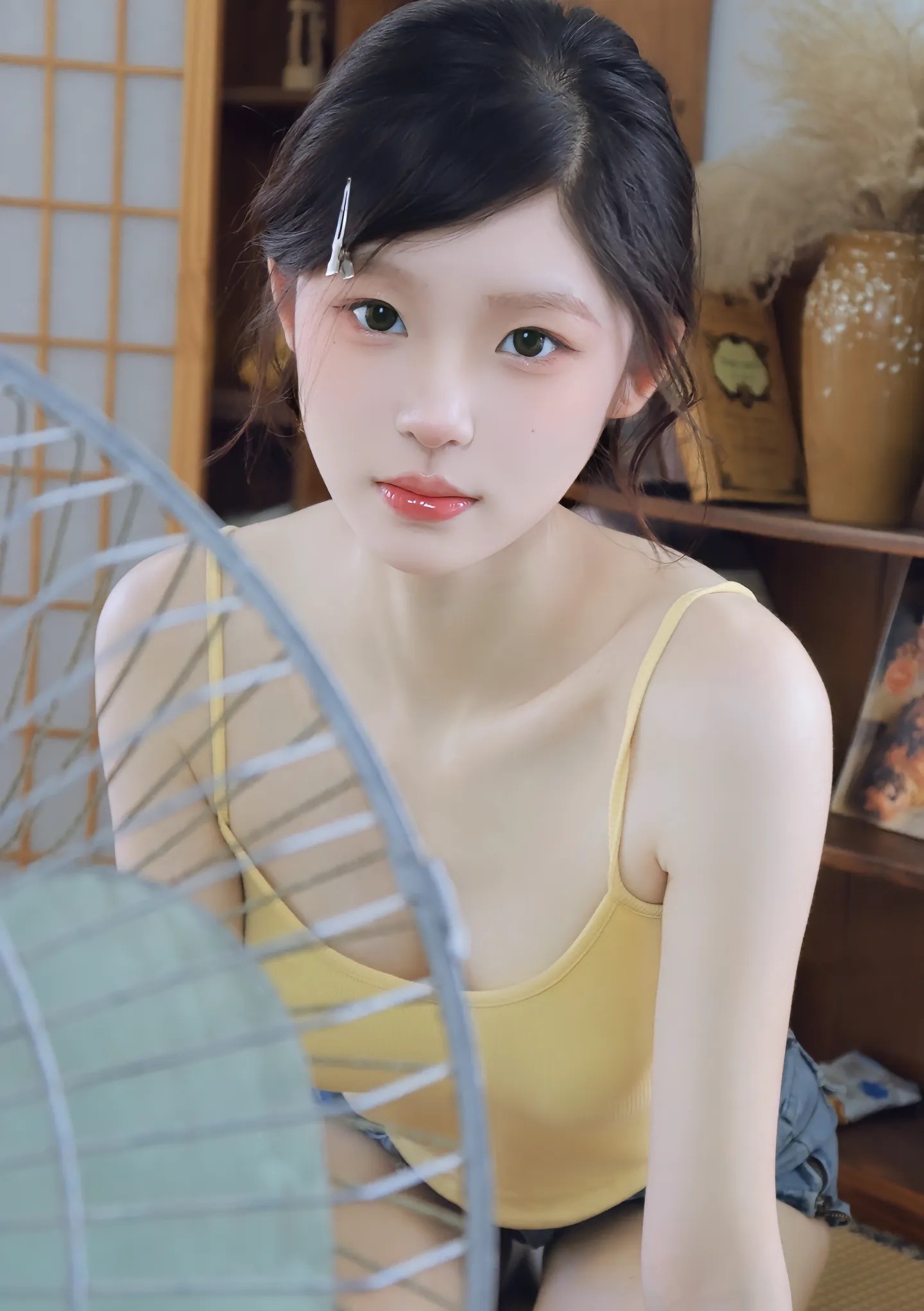 Vô tình bị quay lén, nữ sinh lên hẳn hot search vì nhan sắc sáng bừng cả lễ khai mạc hội thao của trường- Ảnh 7. Vô tình bị quay lén, nữ sinh lên hẳn hot search vì nhan sắc sáng bừng cả lễ khai mạc hội thao của trường- Ảnh 7.