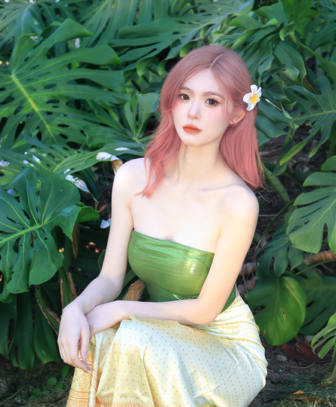 Vô tình bị quay lén, nữ sinh lên hẳn hot search vì nhan sắc sáng bừng cả lễ khai mạc hội thao của trường- Ảnh 6. Vô tình bị quay lén, nữ sinh lên hẳn hot search vì nhan sắc sáng bừng cả lễ khai mạc hội thao của trường- Ảnh 6.