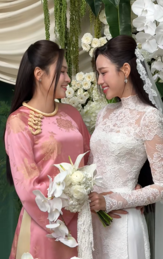 Bàn luận xoay quanh chị gái Đỗ Hà- Ảnh 1. Bàn luận xoay quanh chị gái Đỗ Hà- Ảnh 1.