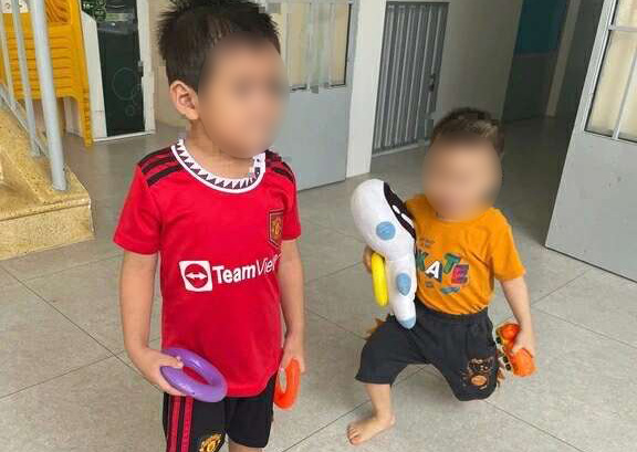 Vụ cháu bé nghi bị bỏ rơi trên taxi ở Nha Trang: Người mẹ nói lý do bất ngờ- Ảnh 1. Vụ cháu bé nghi bị bỏ rơi trên taxi ở Nha Trang: Người mẹ nói lý do bất ngờ- Ảnh 1.