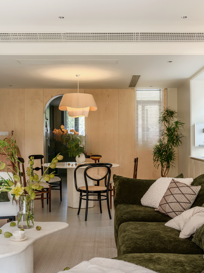 Cặp vợ chồng xây nhà 93m2 cho 3 thế hệ ở thành phố “tấc đất tấc vàng”: “Sống chung với bố mẹ không có gì đáng sợ”- Ảnh 1.