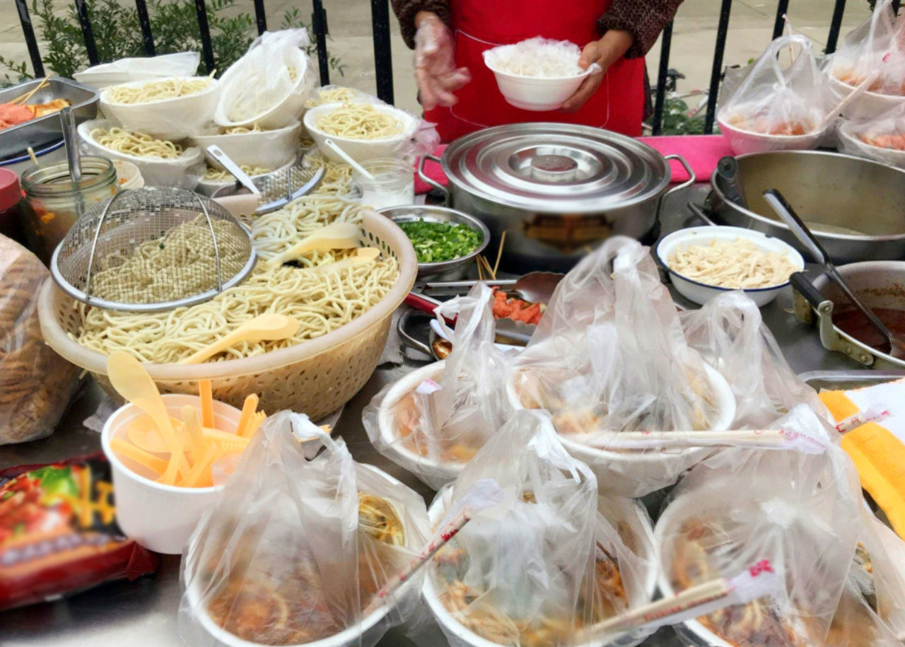 Cả Nhà Gặp Cả Nhà Gặp