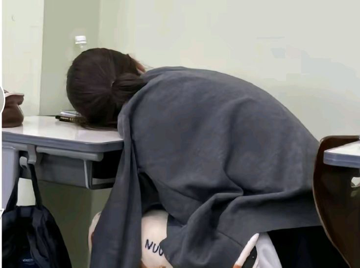 3 điều "CẤM KỴ" khi ngủ trưa, không tuân thủ đừng trách sao càng ngủ càng mệt, rước bệnh vào người- Ảnh 3.