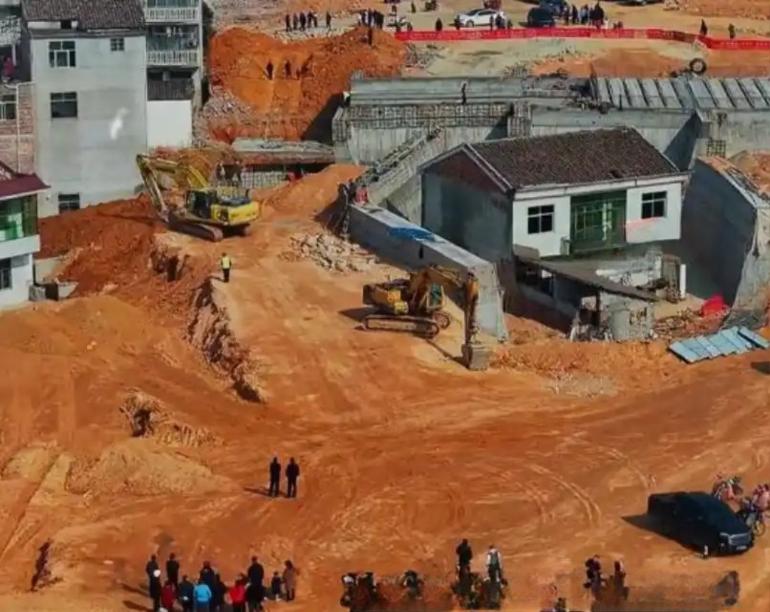 Gia chủ từ chối bồi thường 7 tỷ đồng và 3 lô đất khiến cao tốc phải chuyển hướng: “Trả gấp đôi, thêm chi phí sinh hoạt 5 năm mới di dời”- Ảnh 1.