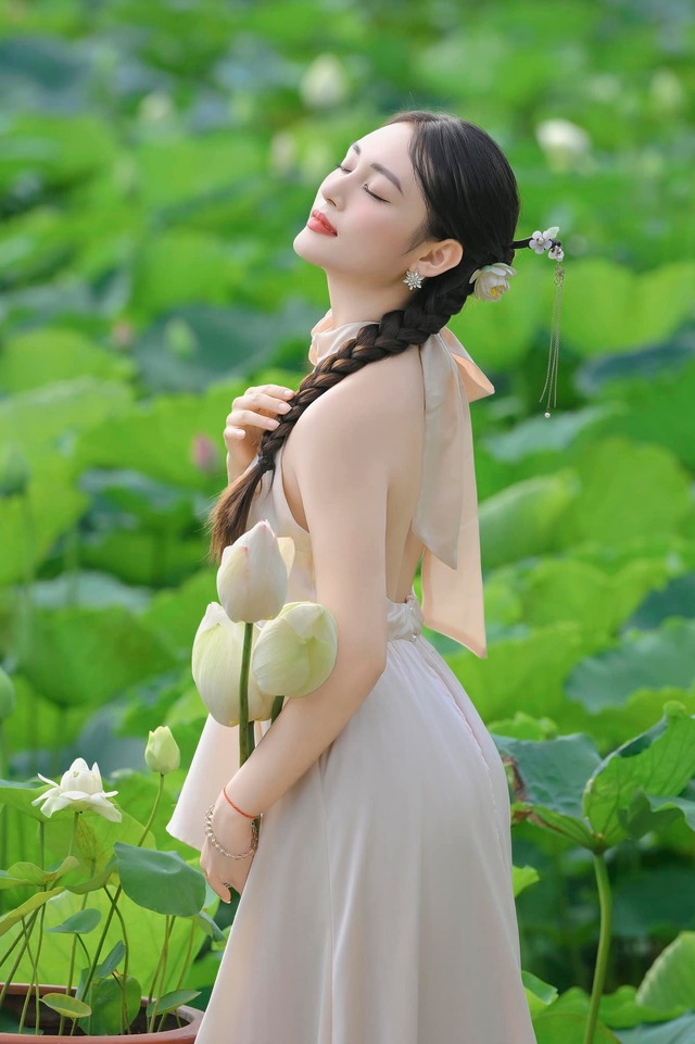 Danh tính người yêu tổng tài đi đánh ghen khiến "cả nước vừa sợ, vừa buồn cười"- Ảnh 14.