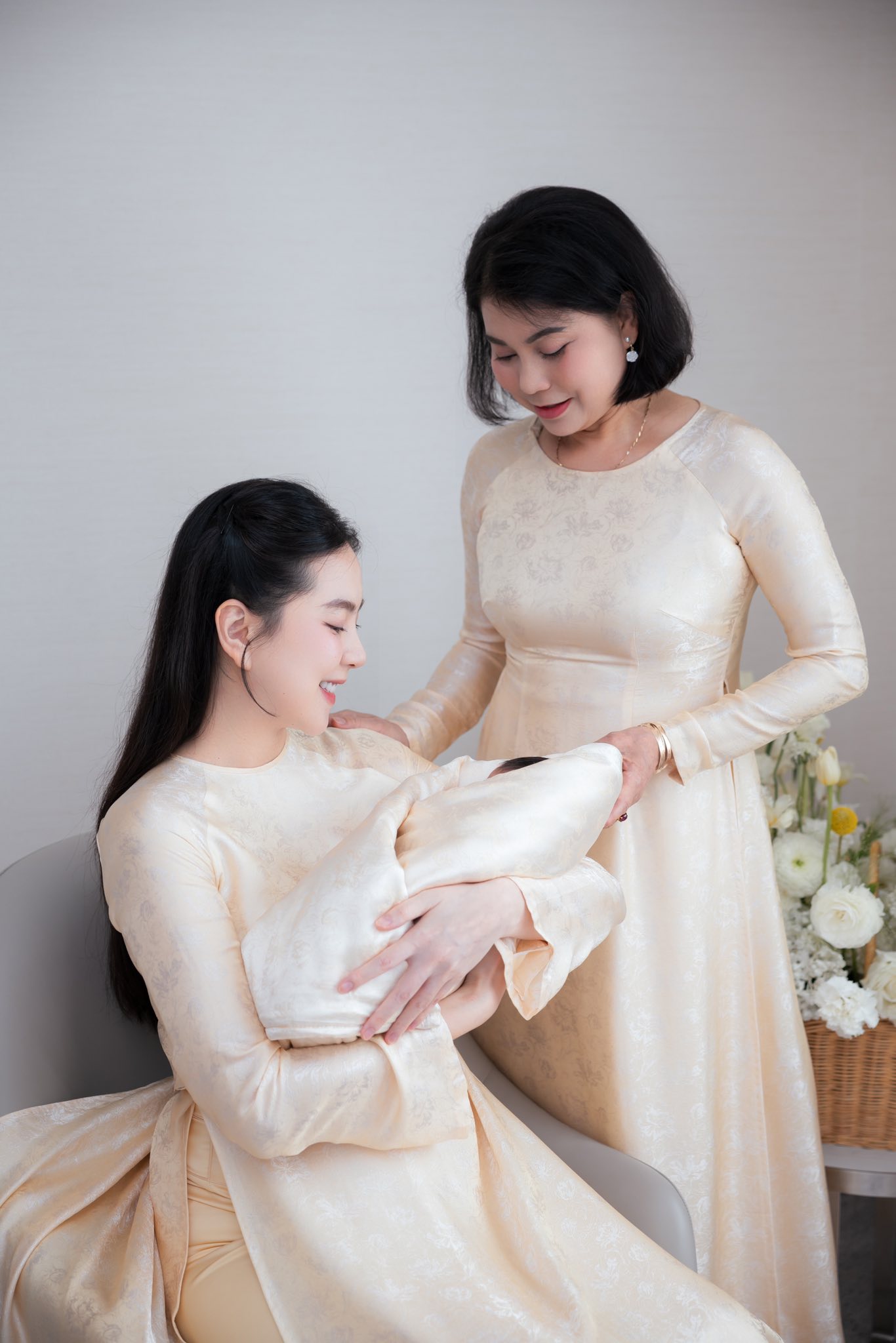 Cuộc sống của nữ “MC xinh đẹp nhất VTV” với chồng 2 trong lâu đài nghìn m2 ở Bắc Ninh- Ảnh 7. Cuộc sống của nữ “MC xinh đẹp nhất VTV” với chồng 2 trong lâu đài nghìn m2 ở Bắc Ninh- Ảnh 7.