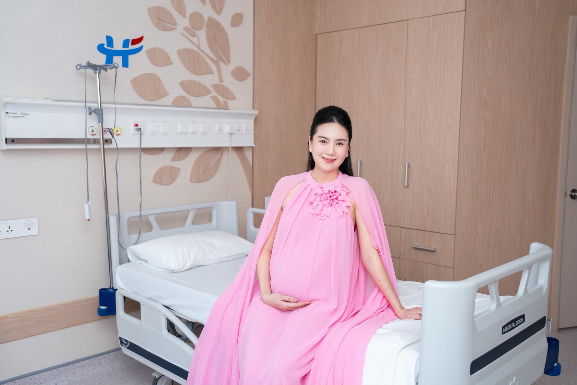 Cuộc sống của nữ “MC xinh đẹp nhất VTV” với chồng 2 trong lâu đài nghìn m2 ở Bắc Ninh- Ảnh 5. Cuộc sống của nữ “MC xinh đẹp nhất VTV” với chồng 2 trong lâu đài nghìn m2 ở Bắc Ninh- Ảnh 5.