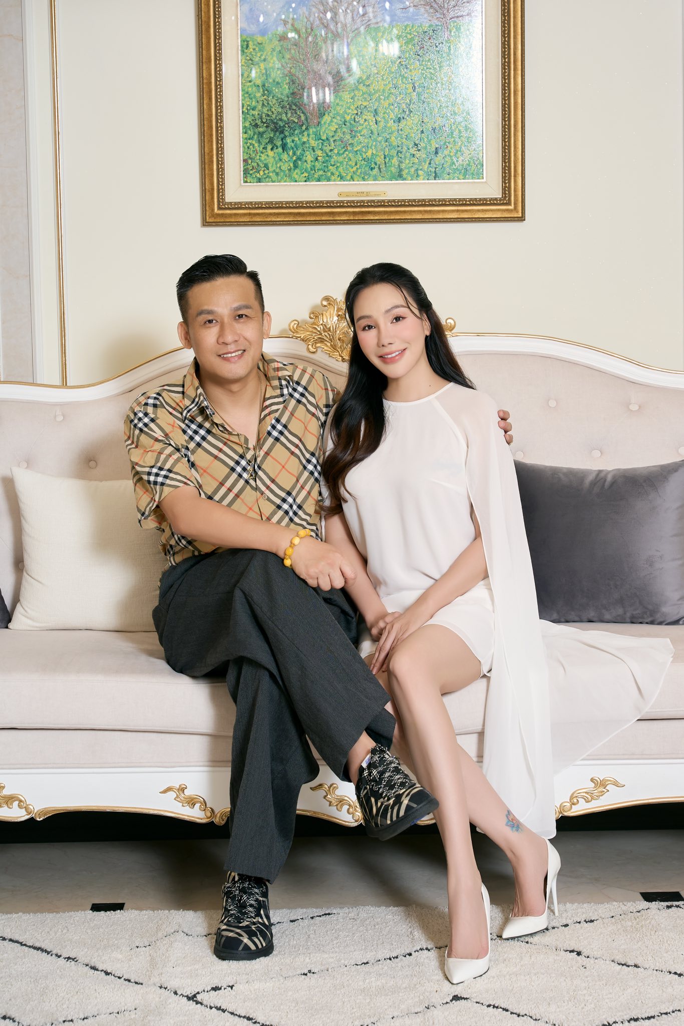 Nữ nghệ sĩ là "đại gia đất mỏ", sở hữu biệt thự từ Hà Nội đến TP.HCM, 45 tuổi mới lấy chồng - Ảnh 7. Nữ nghệ sĩ là "đại gia đất mỏ", sở hữu biệt thự từ Hà Nội đến TP.HCM, 45 tuổi mới lấy chồng - Ảnh 7.