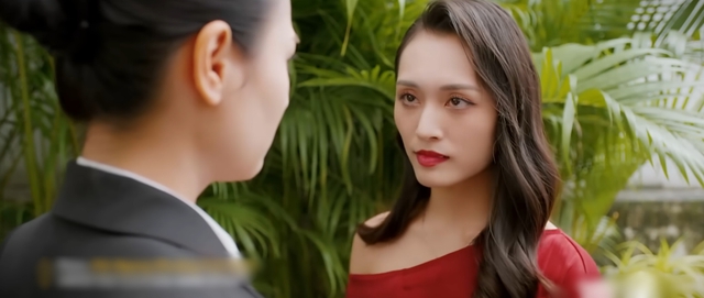 Danh tính người yêu tổng tài đi đánh ghen khiến "cả nước vừa sợ, vừa buồn cười"- Ảnh 2.