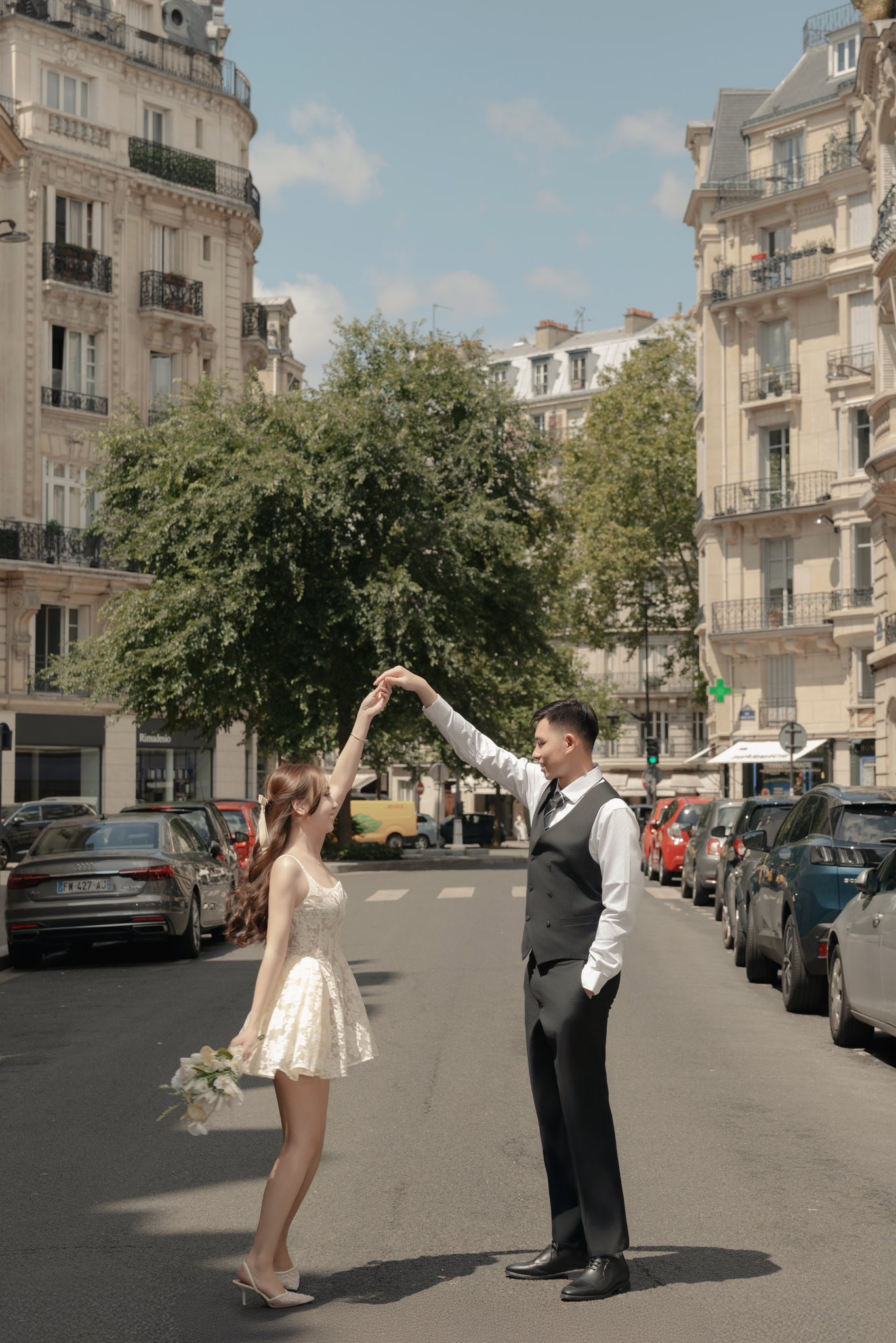 Thủ môn U23 Việt Nam khoe bộ ảnh cưới giữa trời Âu với bạn gái thạc sĩ- Ảnh 8. Thủ môn U23 Việt Nam khoe bộ ảnh cưới giữa trời Âu với bạn gái thạc sĩ- Ảnh 8.