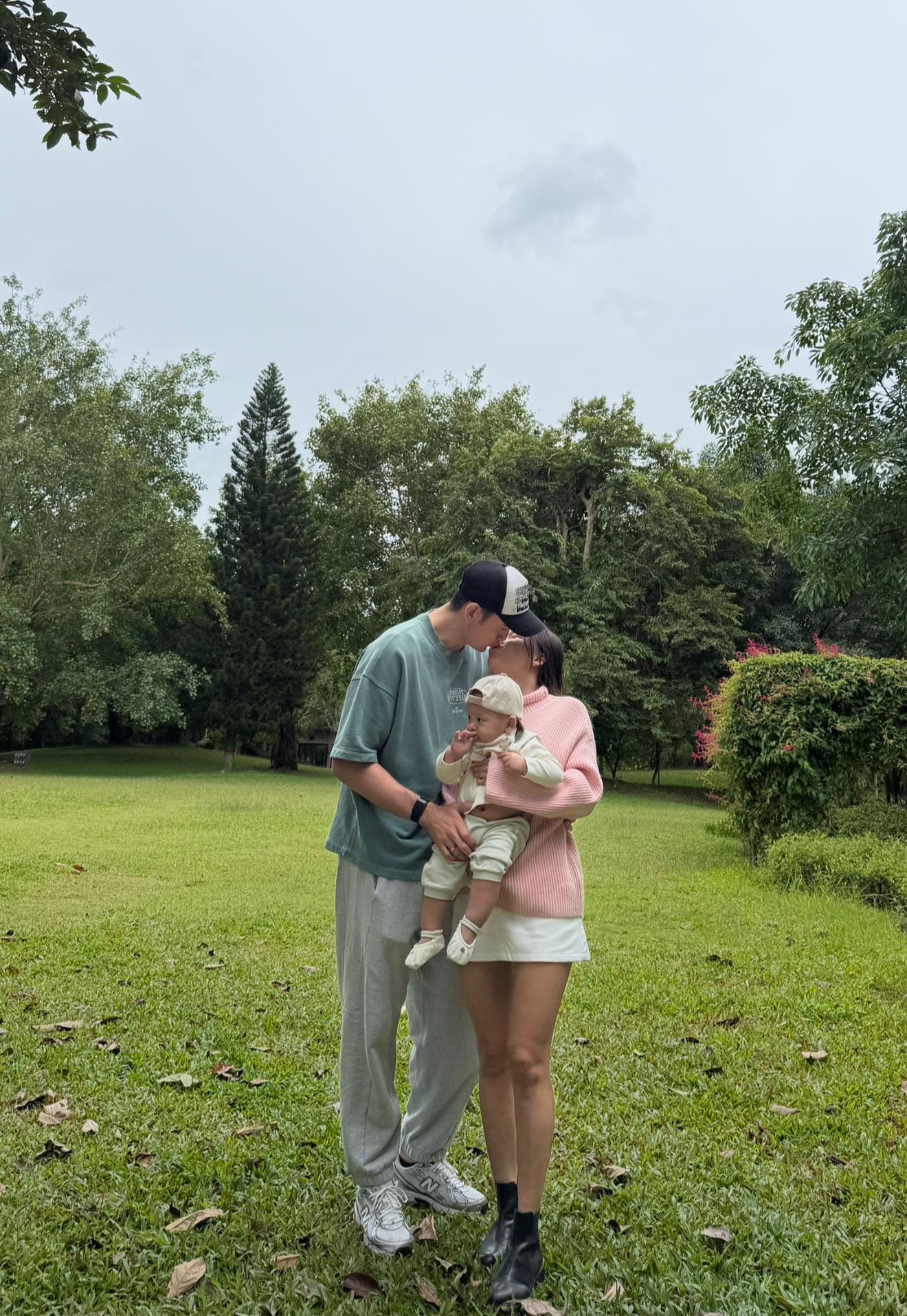 Cuộc sống của Văn Lâm và Yến Xuân- Ảnh 3. Cuộc sống của Văn Lâm và Yến Xuân- Ảnh 3.