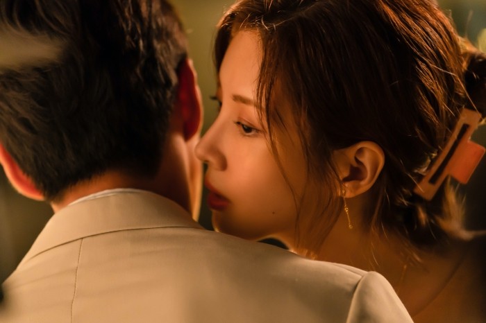 5 phim 18+ Hàn Quốc hay nhất thập kỷ: Toàn tuyệt phẩm xem 100 lần cũng không thấy chán- Ảnh 6. 5 phim 18+ Hàn Quốc hay nhất thập kỷ: Toàn tuyệt phẩm xem 100 lần cũng không thấy chán- Ảnh 6.