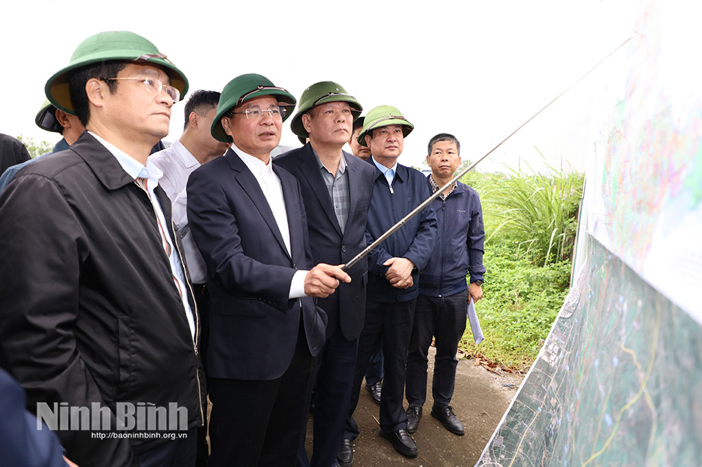 Sân bay mới rộng 720ha, trị giá 15.000 tỷ đồng, cách Nội Bài chỉ 80km đang được "thai nghén" đến đâu?- Ảnh 1. Sân bay mới rộng 720ha, trị giá 15.000 tỷ đồng, cách Nội Bài chỉ 80km đang được "thai nghén" đến đâu?- Ảnh 1.