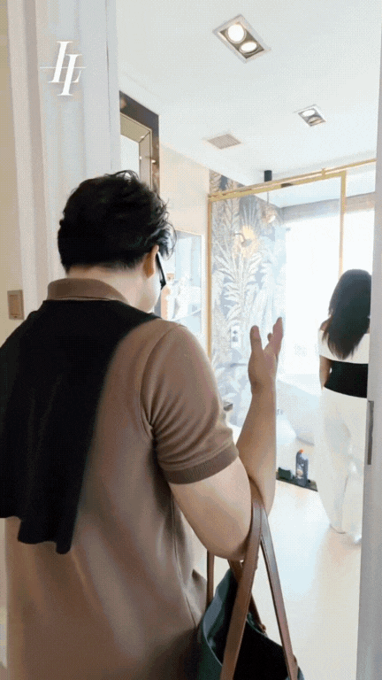 Căn chung cư 4 phòng ngủ giá 62 tỷ đồng khiến dân tình choáng váng: View thẳng ra Nhà thờ Đức Bà, riêng phòng khách đã rộng ngang 1 căn hộ tầm trung- Ảnh 13. Căn chung cư 4 phòng ngủ giá 62 tỷ đồng khiến dân tình choáng váng: View thẳng ra Nhà thờ Đức Bà, riêng phòng khách đã rộng ngang 1 căn hộ tầm trung- Ảnh 13.