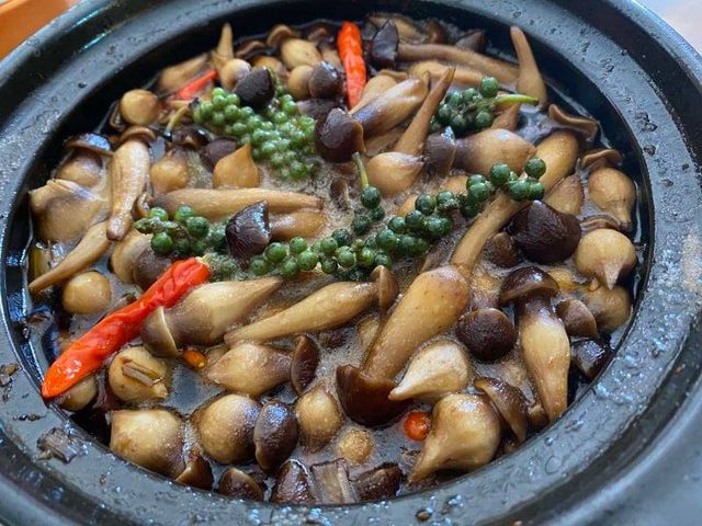 Đặc sản tiền tỷ thế giới, Việt Nam cũng có phiên bản bản địa thơm nồng, giá chỉ bằng khoảng 1/10.000- Ảnh 4.