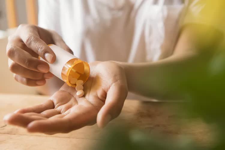 Bất ngờ bị suy gan, suy thận cấp sau khi uống 1 thứ nhiều người tưởng tốt cho sức khỏe- Ảnh 2. Bất ngờ bị suy gan, suy thận cấp sau khi uống 1 thứ nhiều người tưởng tốt cho sức khỏe- Ảnh 2.