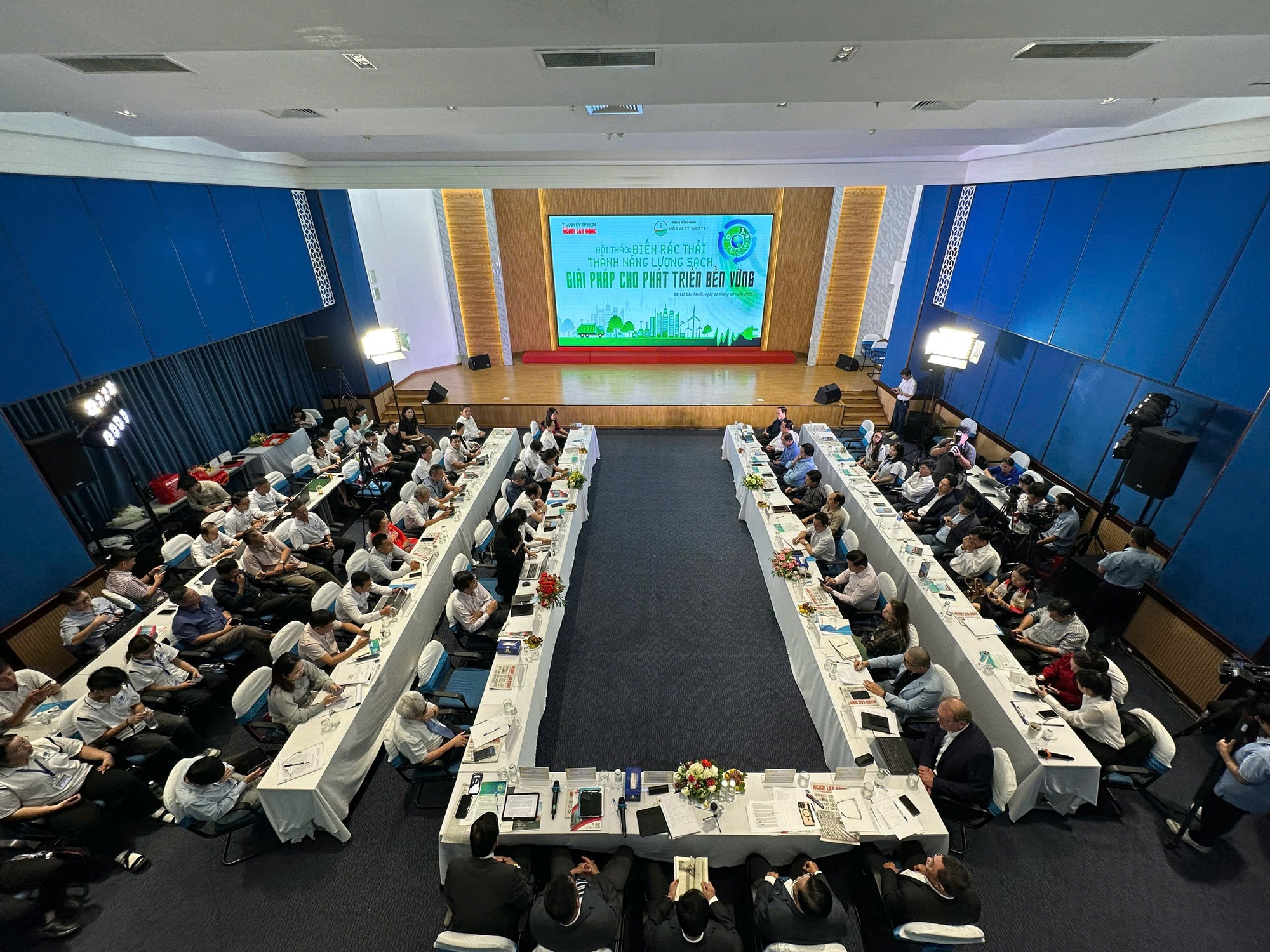 BIẾN RÁC THẢI THÀNH NĂNG LƯỢNG SẠCH - GIẢI PHÁP CHO PHÁT TRIỂN BỀN VỮNG: Kiến tạo tương lai xanh- Ảnh 4. BIẾN RÁC THẢI THÀNH NĂNG LƯỢNG SẠCH - GIẢI PHÁP CHO PHÁT TRIỂN BỀN VỮNG: Kiến tạo tương lai xanh- Ảnh 4.