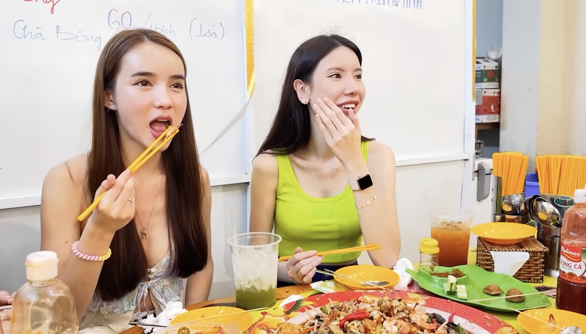 Nữ hoàng chuyển giới phải sang tận Việt Nam để được thử món 