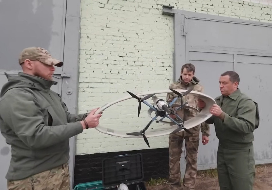 UAV c&aacute;nh v&ograve;ng b&iacute; ẩn xuất hiện tr&ecirc;n v&ugrave;ng chiến sự- Ảnh 3.