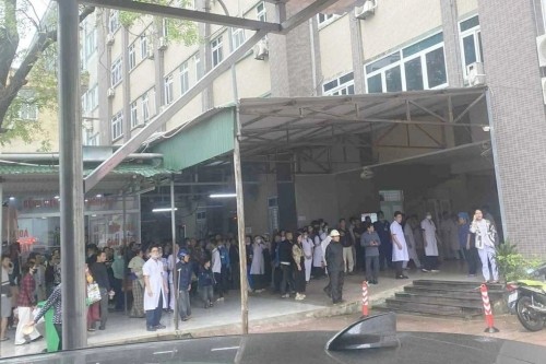 Diễn biến sức khỏe nữ điều dưỡng bị đâm nhiều nhát tại Bệnh viện Sản Nhi Nghệ An- Ảnh 2. Diễn biến sức khỏe nữ điều dưỡng bị đâm nhiều nhát tại Bệnh viện Sản Nhi Nghệ An- Ảnh 2.