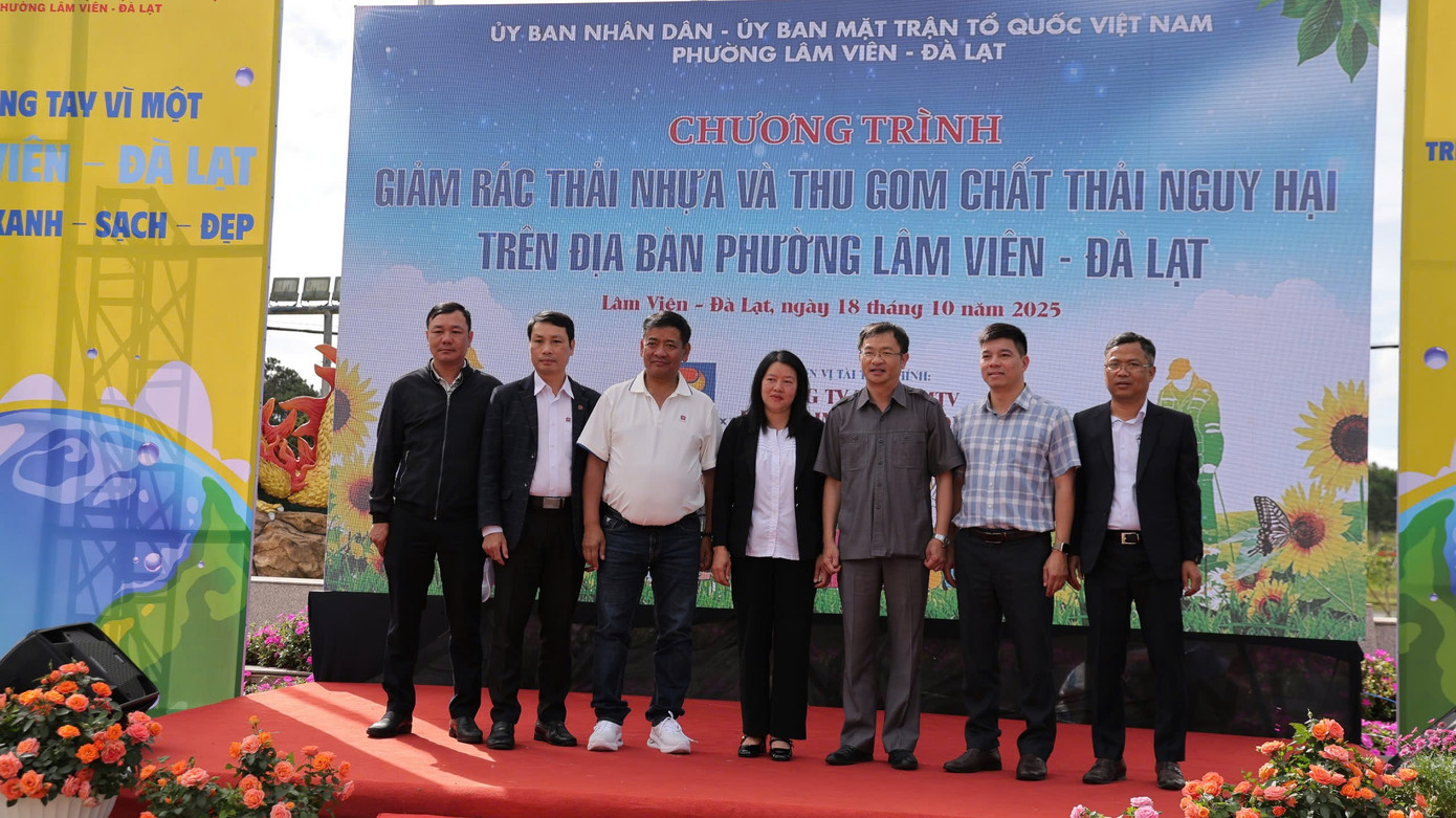 Khi đổi rác lấy quà trở thành thói quen xanh- Ảnh 1.