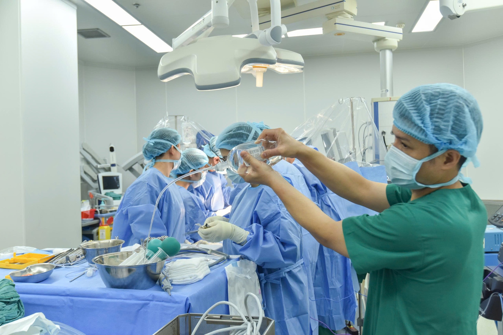 Thêm một bệnh viện ở TP HCM làm chủ kỹ thuật ghép gan- Ảnh 2. Thêm một bệnh viện ở TP HCM làm chủ kỹ thuật ghép gan- Ảnh 2.