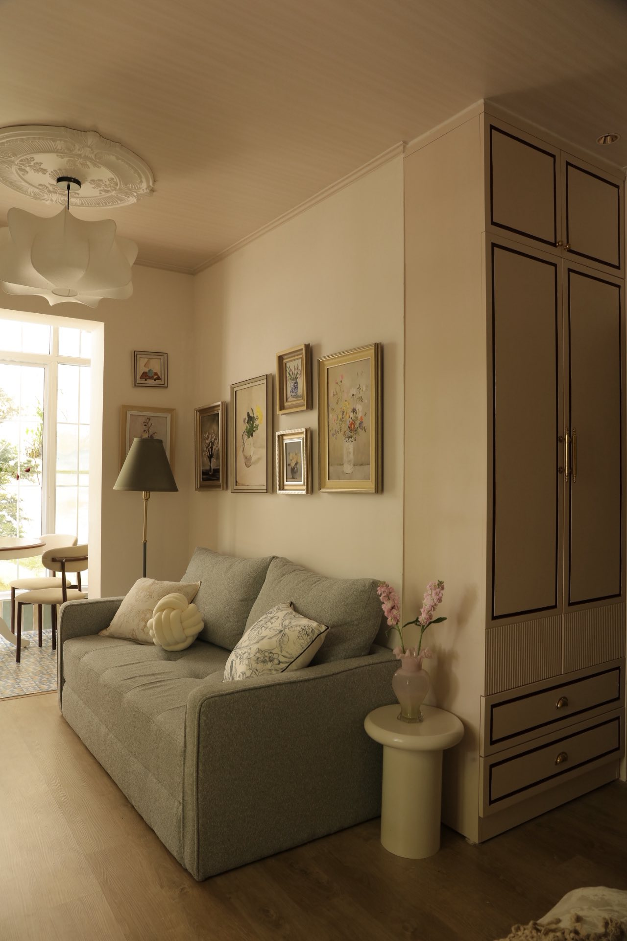 20m&sup2; giữa l&ograve;ng H&agrave; Nội vẫn c&oacute; thể th&agrave;nh tổ ấm trong mơ: C&acirc;u chuyện cải tạo nửa tỷ đồng của vợ chồng trung ni&ecirc;n khiến nhiều người thay đổi c&aacute;ch nh&igrave;n- Ảnh 10.