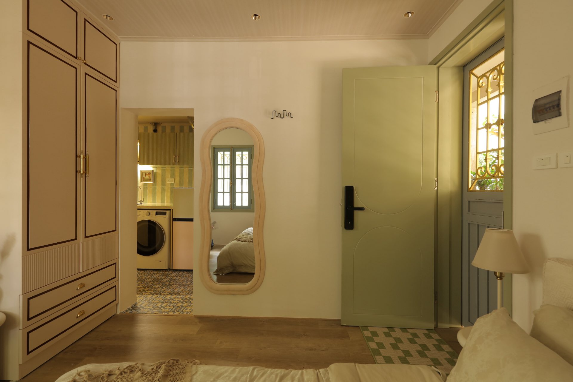 20m&sup2; giữa l&ograve;ng H&agrave; Nội vẫn c&oacute; thể th&agrave;nh tổ ấm trong mơ: C&acirc;u chuyện cải tạo nửa tỷ đồng của vợ chồng trung ni&ecirc;n khiến nhiều người thay đổi c&aacute;ch nh&igrave;n- Ảnh 8.