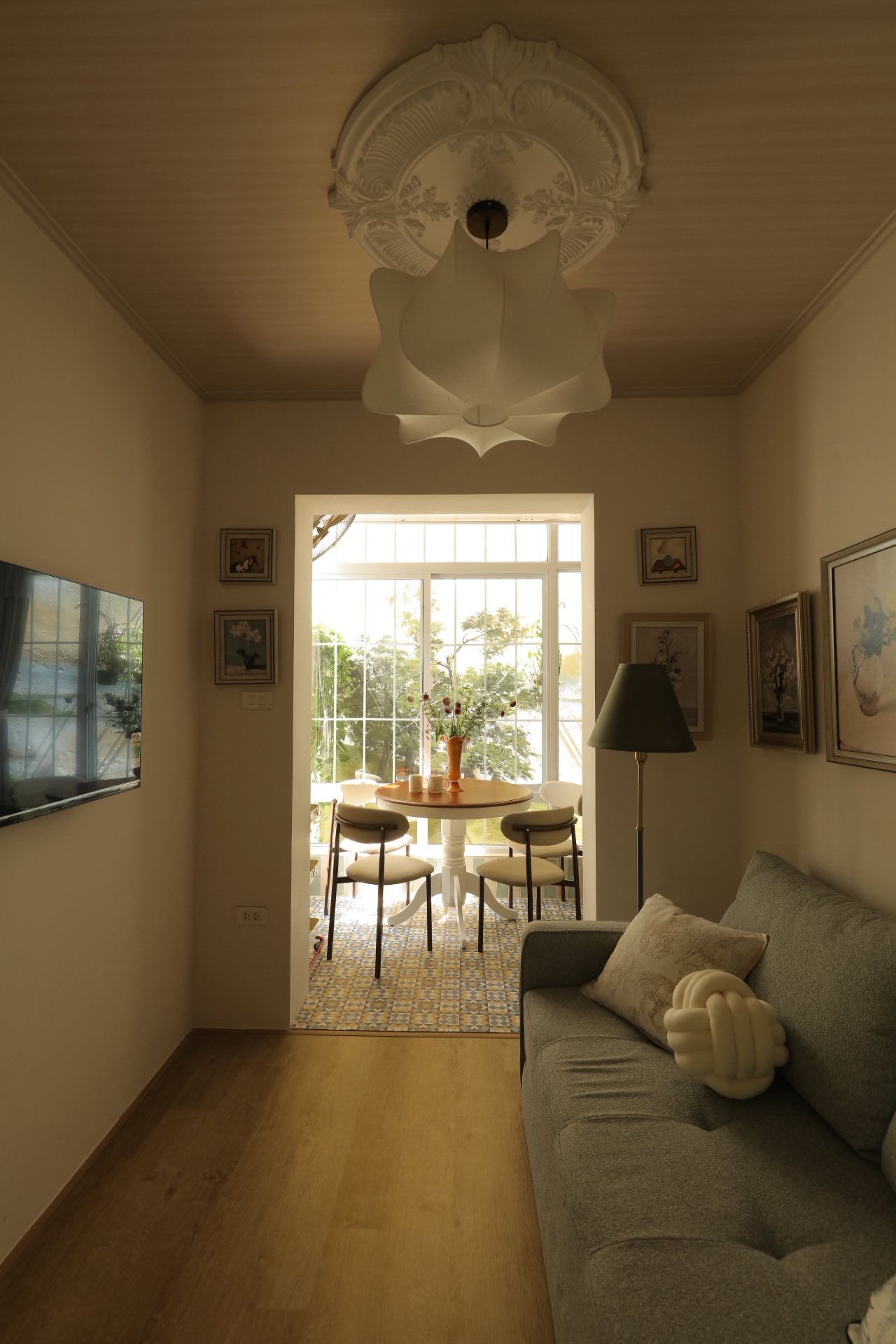 20m&sup2; giữa l&ograve;ng H&agrave; Nội vẫn c&oacute; thể th&agrave;nh tổ ấm trong mơ: C&acirc;u chuyện cải tạo nửa tỷ đồng của vợ chồng trung ni&ecirc;n khiến nhiều người thay đổi c&aacute;ch nh&igrave;n- Ảnh 16.