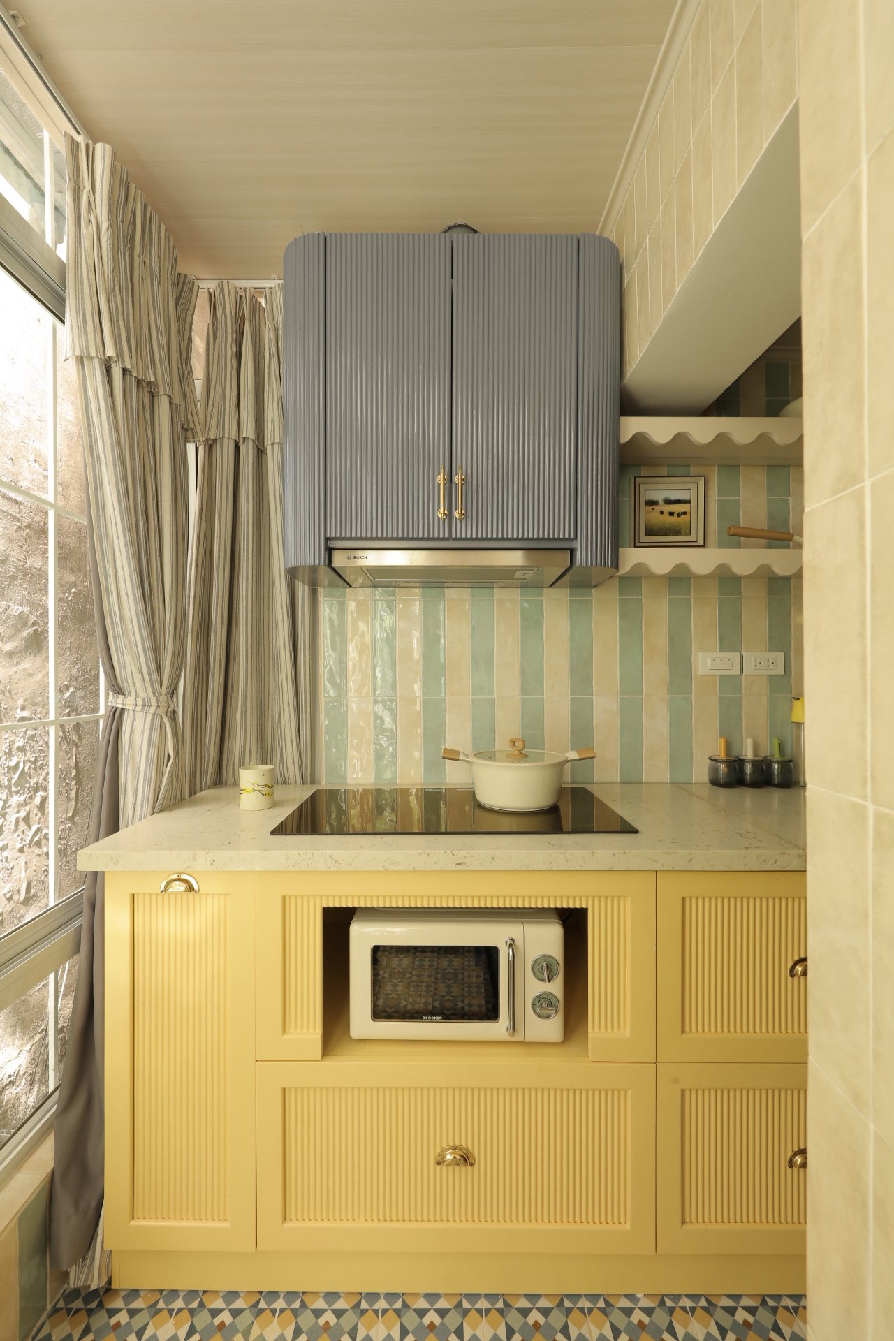 20m&sup2; giữa l&ograve;ng H&agrave; Nội vẫn c&oacute; thể th&agrave;nh tổ ấm trong mơ: C&acirc;u chuyện cải tạo nửa tỷ đồng của vợ chồng trung ni&ecirc;n khiến nhiều người thay đổi c&aacute;ch nh&igrave;n- Ảnh 12.