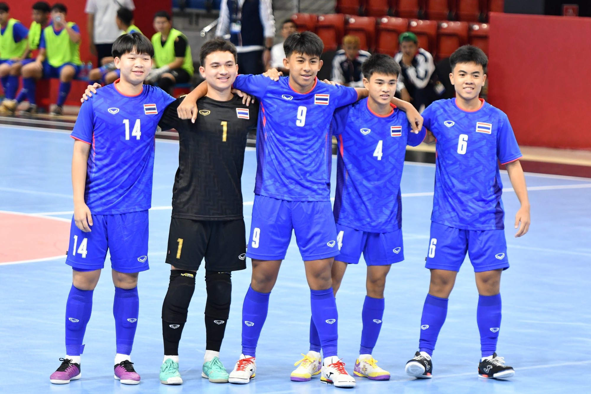 Tuyển Thái Lan gây ngỡ ngàng khi hạ gục Ả Rập Xê Út 11-0- Ảnh 2. Tuyển Thái Lan gây ngỡ ngàng khi hạ gục Ả Rập Xê Út 11-0- Ảnh 2.
