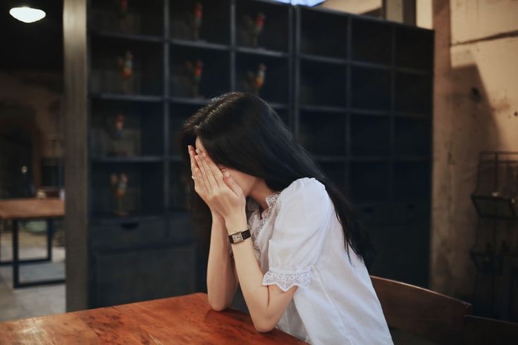 Đi họp lớp, người phụ nữ bị bạn cũ lừa gần 400 triệu đồng- Ảnh 2. Đi họp lớp, người phụ nữ bị bạn cũ lừa gần 400 triệu đồng- Ảnh 2.