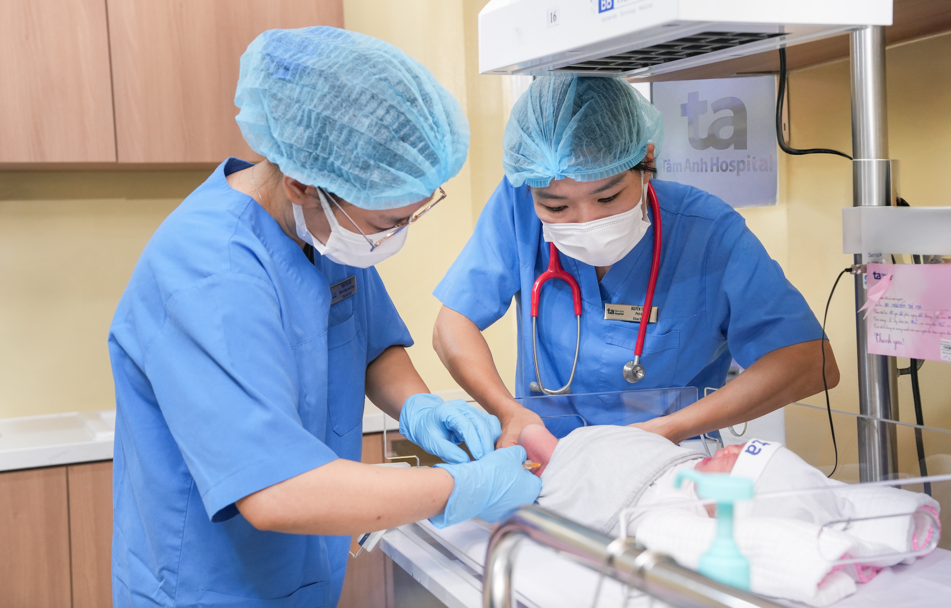 Bác sĩ Trương Hữu Khanh cảnh báo 1 loại virus có tốc độ lây gấp 4 lần cúm mùa: Dễ bùng phát vào mùa lạnh- Ảnh 1. Bác sĩ Trương Hữu Khanh cảnh báo 1 loại virus có tốc độ lây gấp 4 lần cúm mùa: Dễ bùng phát vào mùa lạnh- Ảnh 1.