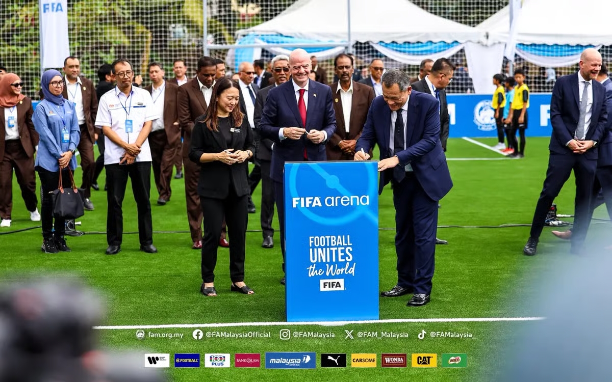 Giữa scandal cầu thủ nhập tịch, bóng đá Malaysia nhận tin vui lớn từ FIFA- Ảnh 1. Giữa scandal cầu thủ nhập tịch, bóng đá Malaysia nhận tin vui lớn từ FIFA- Ảnh 1.