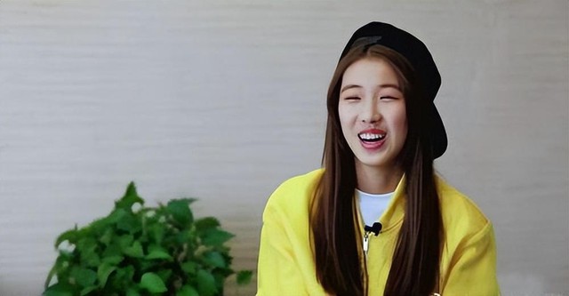 “Em bé khổng lồ” 16 tuổi vẫn được bảo mẫu bón cơm, cắt móng chân, tiêu vặt gần 200 triệu đồng/ngày hiện giờ ra sao?- Ảnh 8. “Em bé khổng lồ” 16 tuổi vẫn được bảo mẫu bón cơm, cắt móng chân, tiêu vặt gần 200 triệu đồng/ngày hiện giờ ra sao?- Ảnh 8.