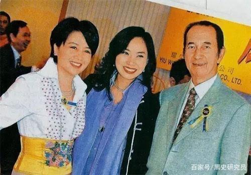 Cái kết ngỡ ngàng của “bom sex” dám “mạo phạm” với tỷ phú 70 tuổi - Ảnh 8. Cái kết ngỡ ngàng của “bom sex” dám “mạo phạm” với tỷ phú 70 tuổi - Ảnh 8.