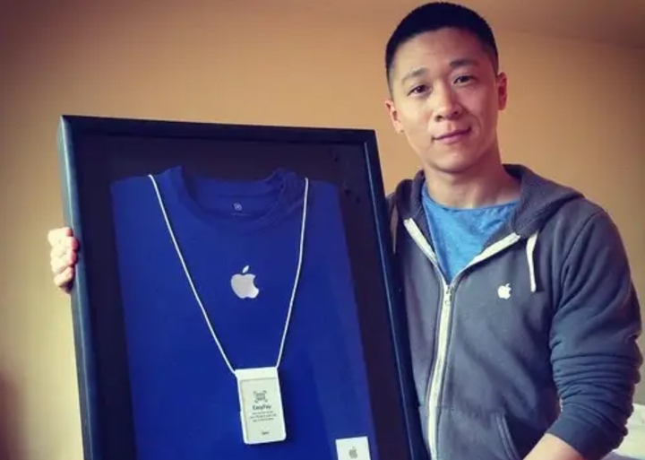 Cựu nh&acirc;n vi&ecirc;n Apple khốn khổ v&igrave; t&ecirc;n thật l&agrave; Sam Sung- Ảnh 1.