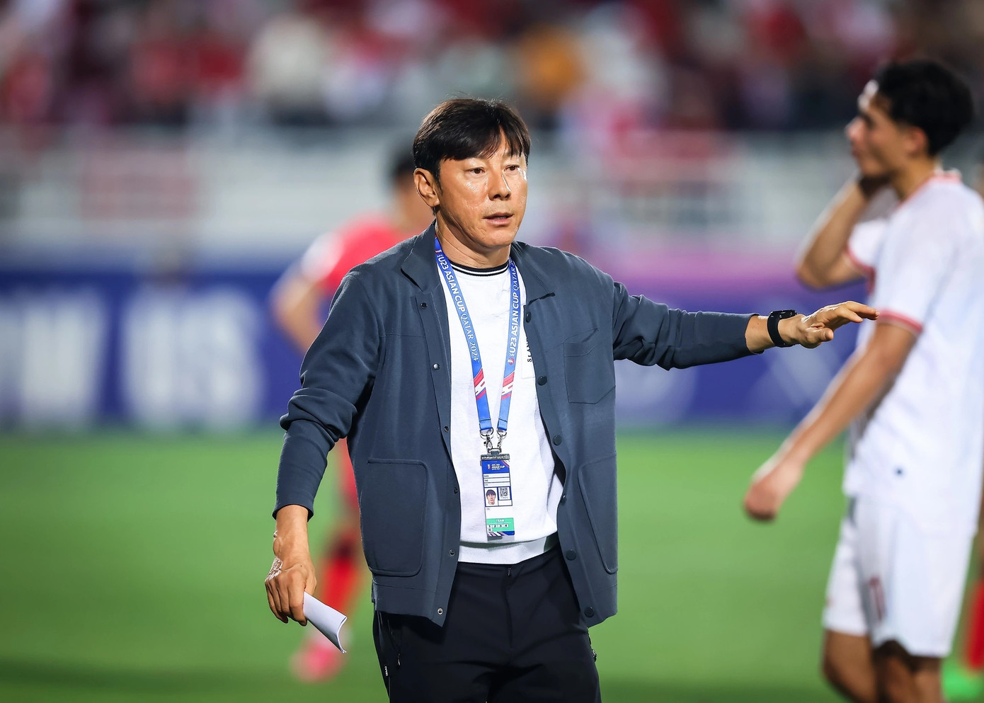 Shin Tae-yong bị đóng sập cửa trở lại, người Indonesia nói gì?- Ảnh 1. Shin Tae-yong bị đóng sập cửa trở lại, người Indonesia nói gì?- Ảnh 1.