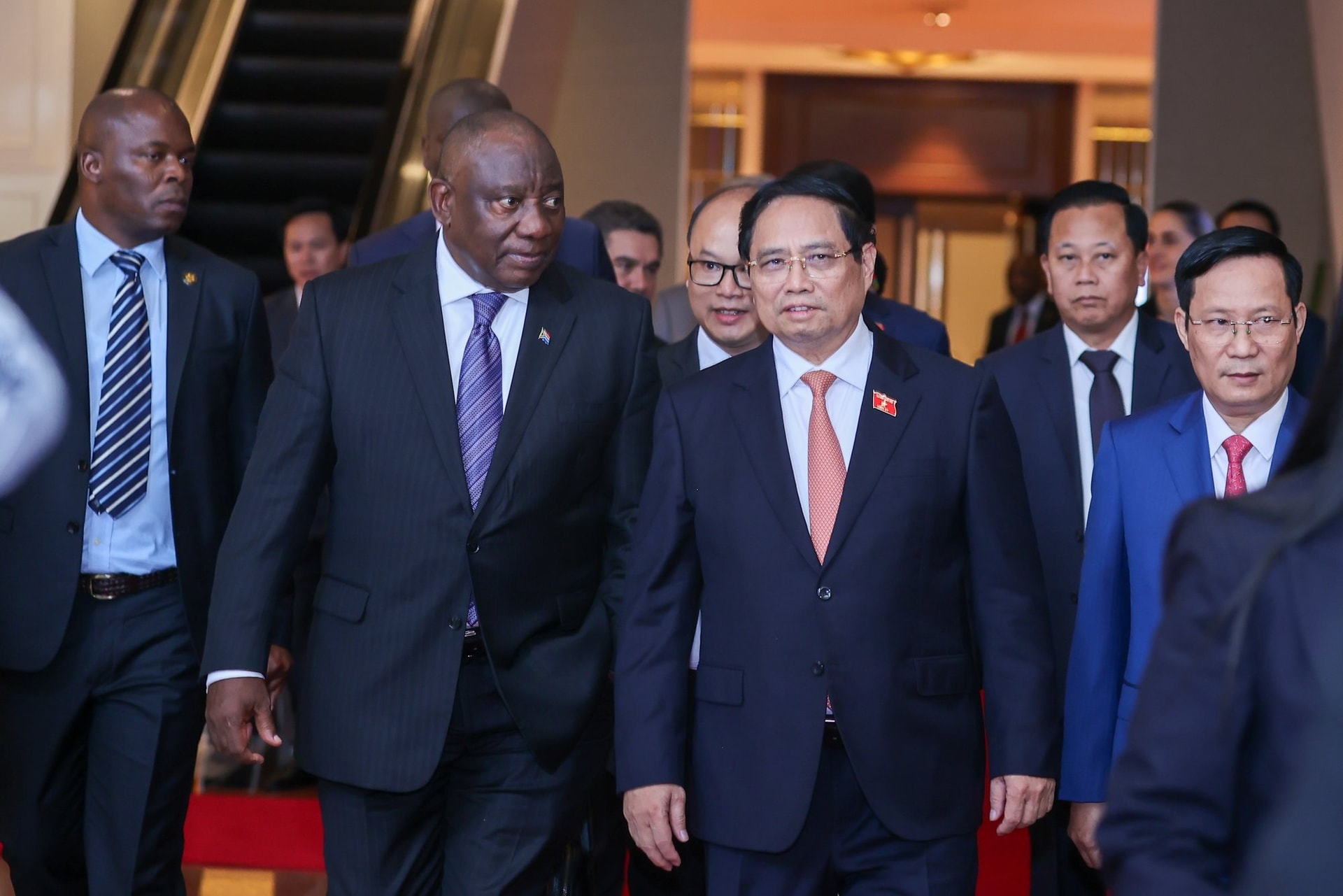 Tổng thống Nam Phi: Việt Nam là cửa ngõ vào Đông Nam Á, đạt mức tăng trưởng "đáng ngưỡng mộ"- Ảnh 7. Tổng thống Nam Phi: Việt Nam là cửa ngõ vào Đông Nam Á, đạt mức tăng trưởng "đáng ngưỡng mộ"- Ảnh 7.