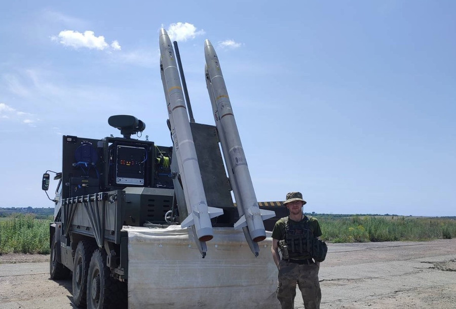 Hệ thống Raven bắn hạ hàng chục máy bay không người lái và tên lửa Nga- Ảnh 1.