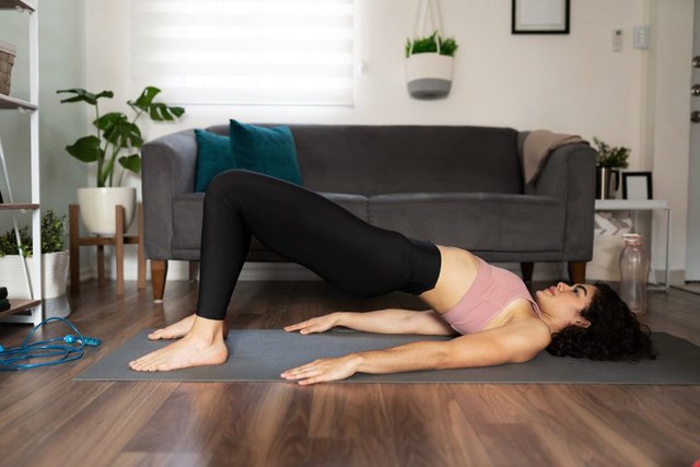 Sự thật "kinh ho&agrave;ng" về sa tử cung ở chị em: C&oacute; 5 dấu hiệu n&agrave;y phải đi kh&aacute;m ngay!- Ảnh 2.