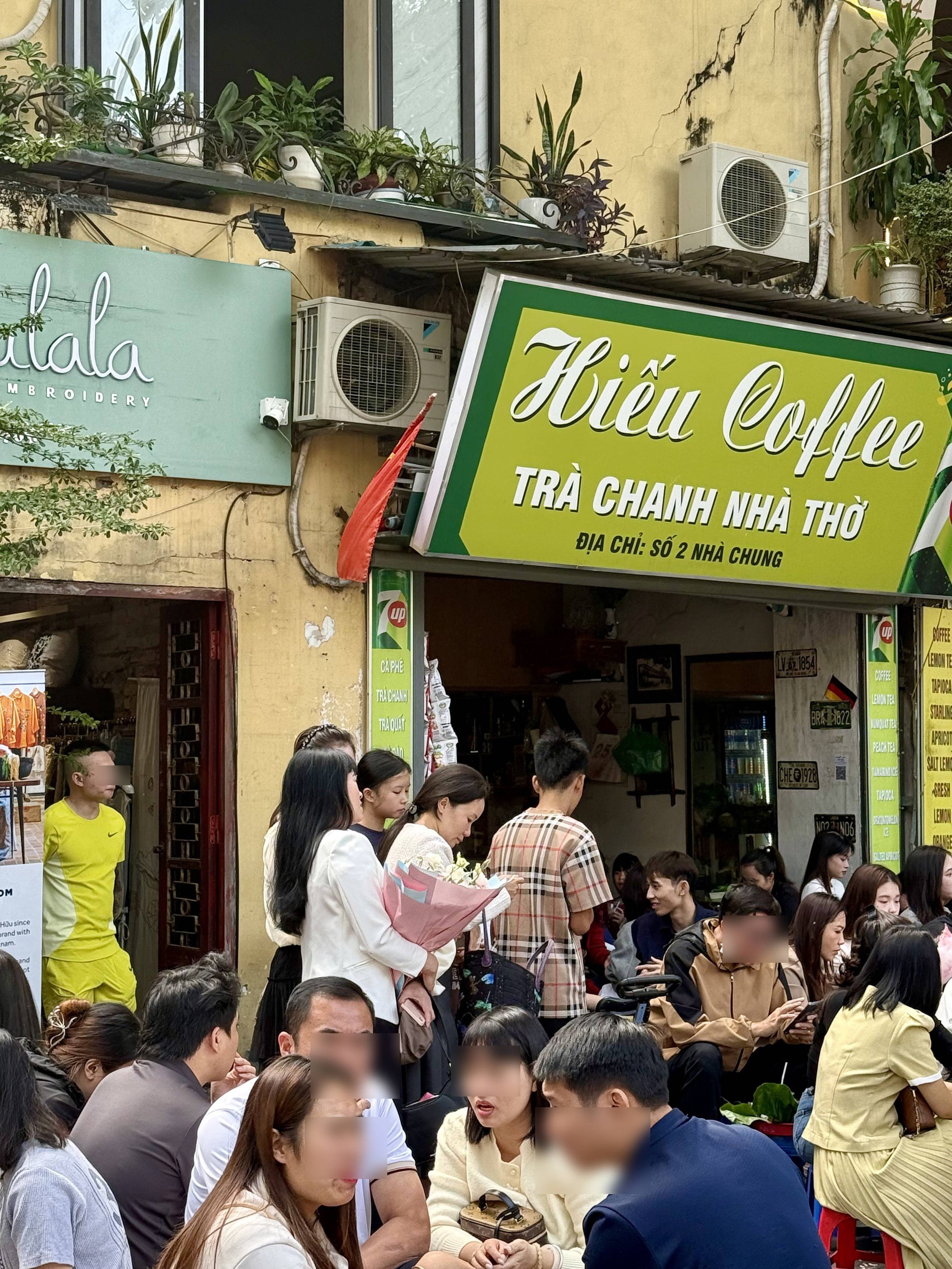 Clip tóm tắt mùa thu Nhà Thờ hôm nay: Quá đông!- Ảnh 8.