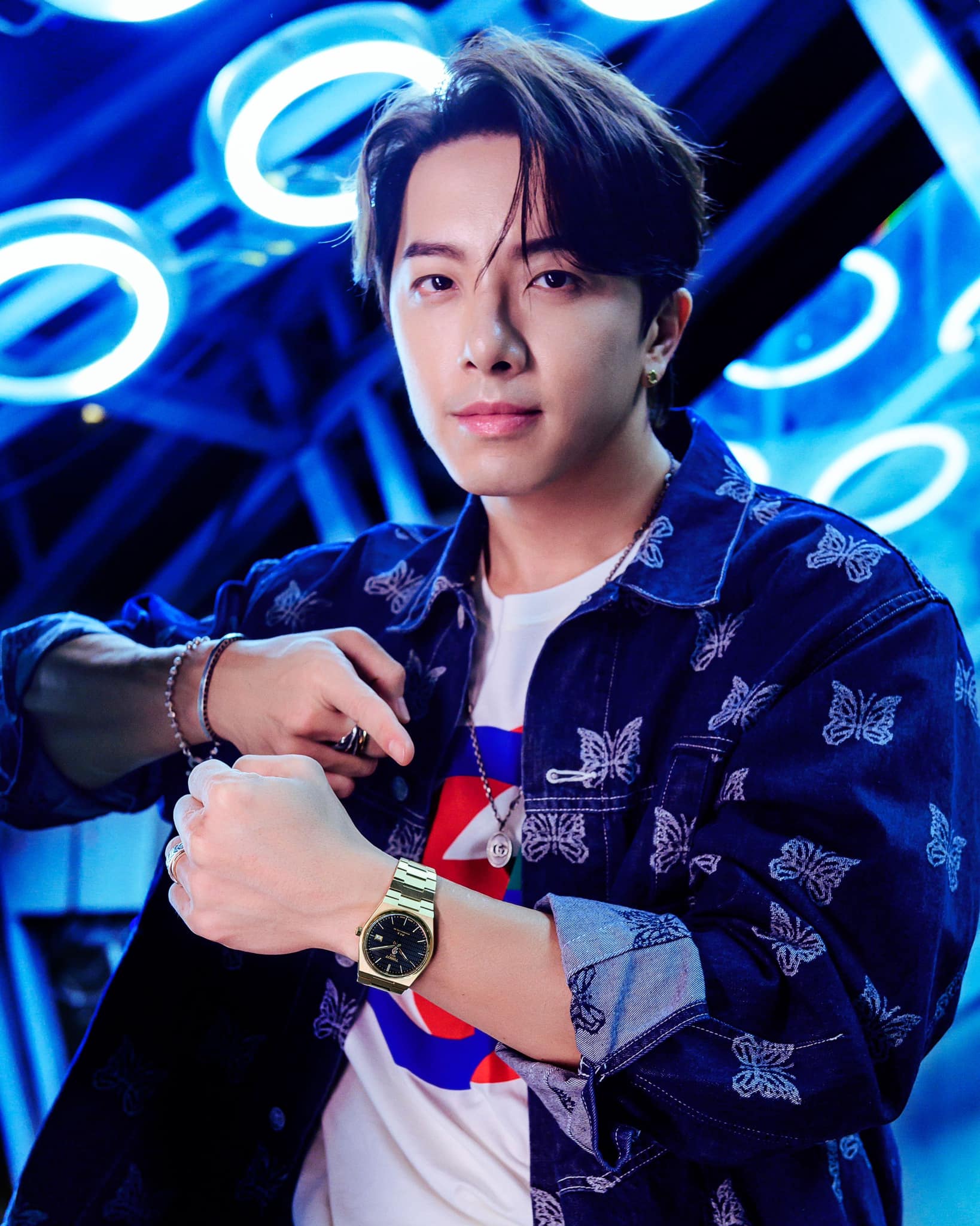 Bắt giữ chồng của 1 nữ diễn viên ngay tại sân bay- Ảnh 1. Bắt giữ chồng của 1 nữ diễn viên ngay tại sân bay- Ảnh 1.