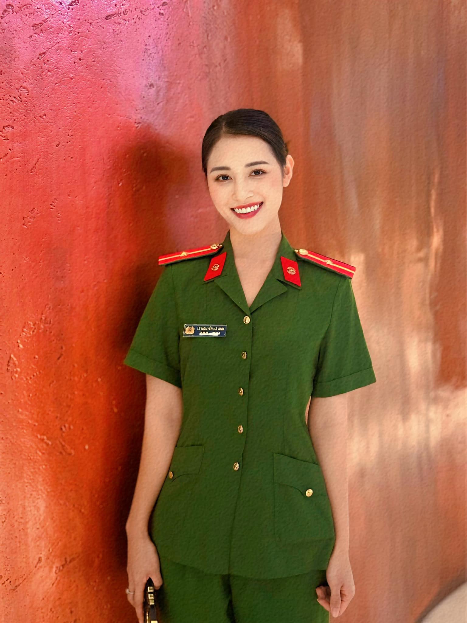 Danh tính người yêu tổng tài đi đánh ghen khiến "cả nước vừa sợ, vừa buồn cười"- Ảnh 7.