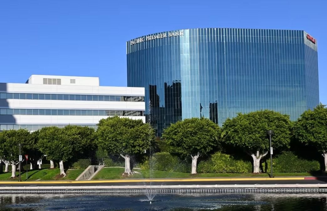 Các gã khổng lồ công nghệ đang vay 1,4 nghìn tỷ USD để nuôi giấc mơ AI- Ảnh 1.