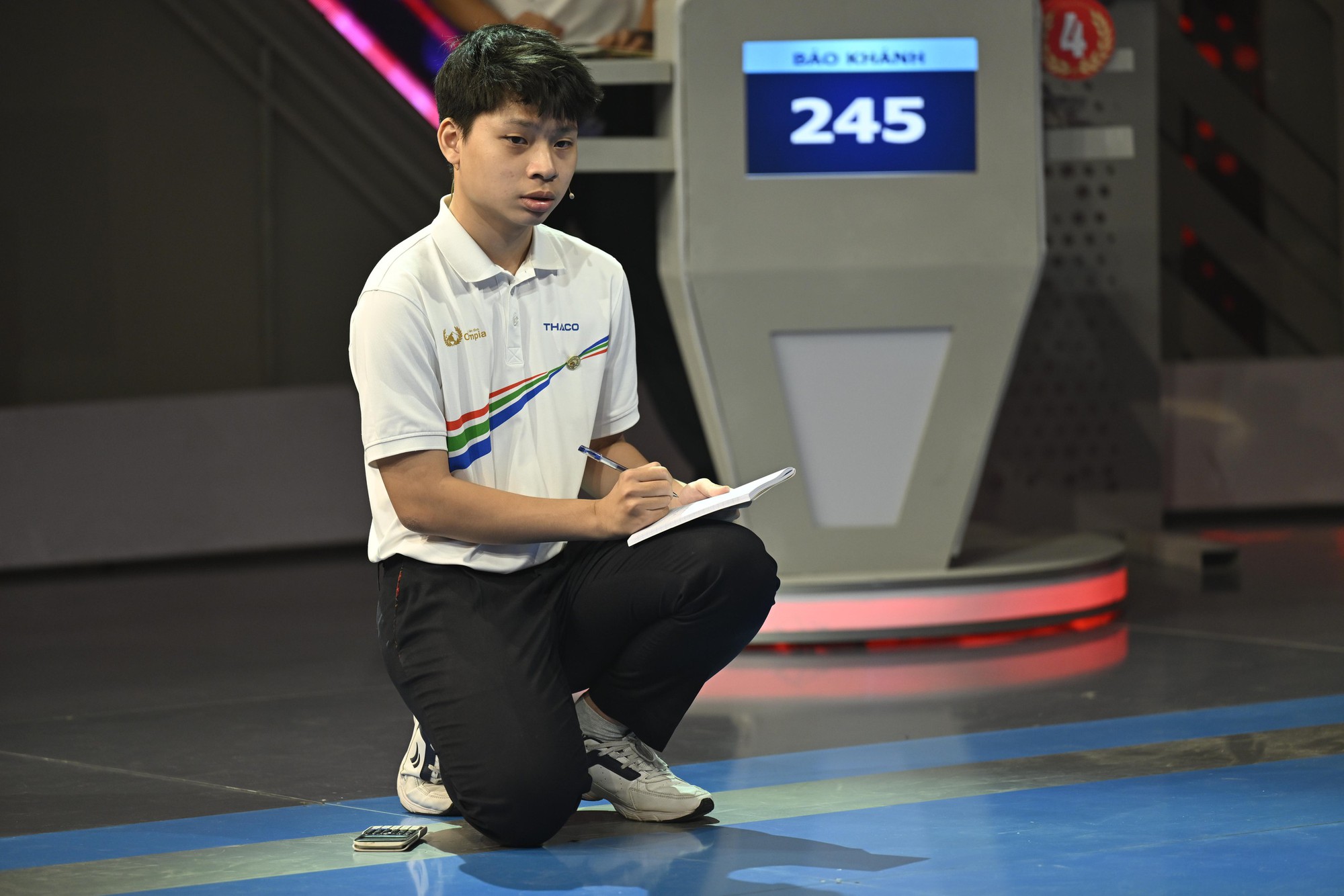 Bảo Kh&aacute;nh - "nh&agrave; leo n&uacute;i" đến từ H&agrave; Nội v&ocirc; địch Olympia 2025!- Ảnh 21.