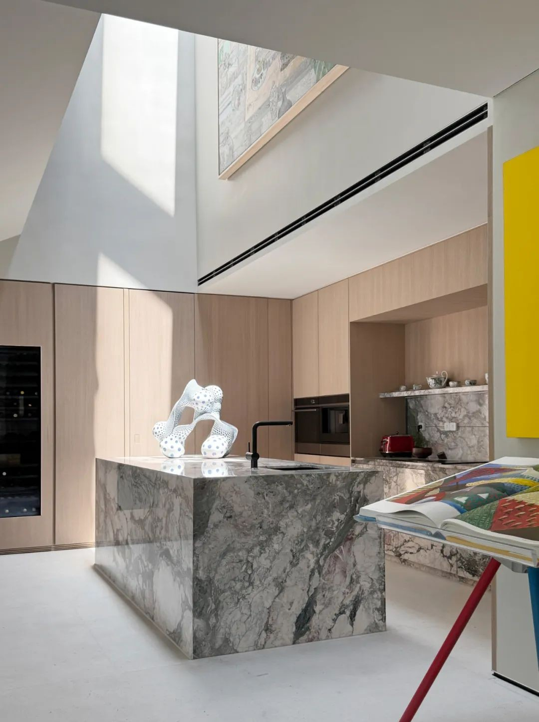 Vợ sinh con gái, chồng sung sướng đập biệt thự 30 tỷ ra sửa lại chỉ để "các thành viên có thể ở cùng nhau mà ai cũng có góc của mình"- Ảnh 7. Vợ sinh con gái, chồng sung sướng đập biệt thự 30 tỷ ra sửa lại chỉ để "các thành viên có thể ở cùng nhau mà ai cũng có góc của mình"- Ảnh 7.