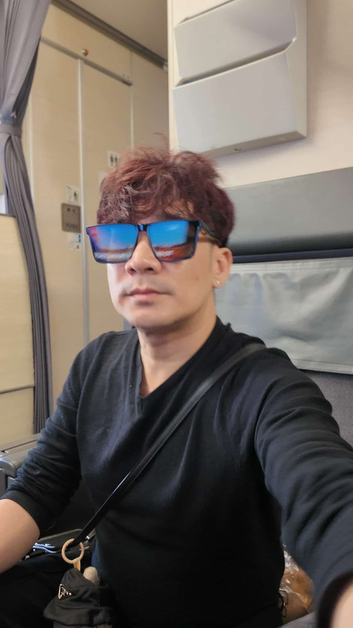 Nam ca sĩ quê Hà Nội: "Tôi không xuất hiện thì bầu show sẽ bị thưa kiện"- Ảnh 4.