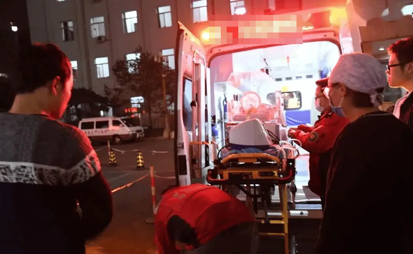 Người đ&agrave;n &ocirc;ng 42 tuổi qua đời v&igrave; đột quỵ d&ugrave; kh&ocirc;ng h&uacute;t thuốc, uống rượu, b&aacute;c sĩ tức giận n&oacute;i: Thứ n&agrave;y sao d&aacute;m ăn mỗi ng&agrave;y!- Ảnh 1.