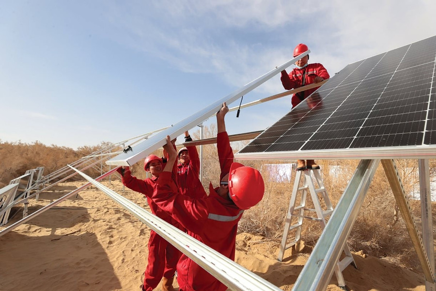 T&acirc;n Cương (Trung Quốc): Sa mạc cằn cỗi trở th&agrave;nh 'l&aacute; phổi xanh'- Ảnh 6.